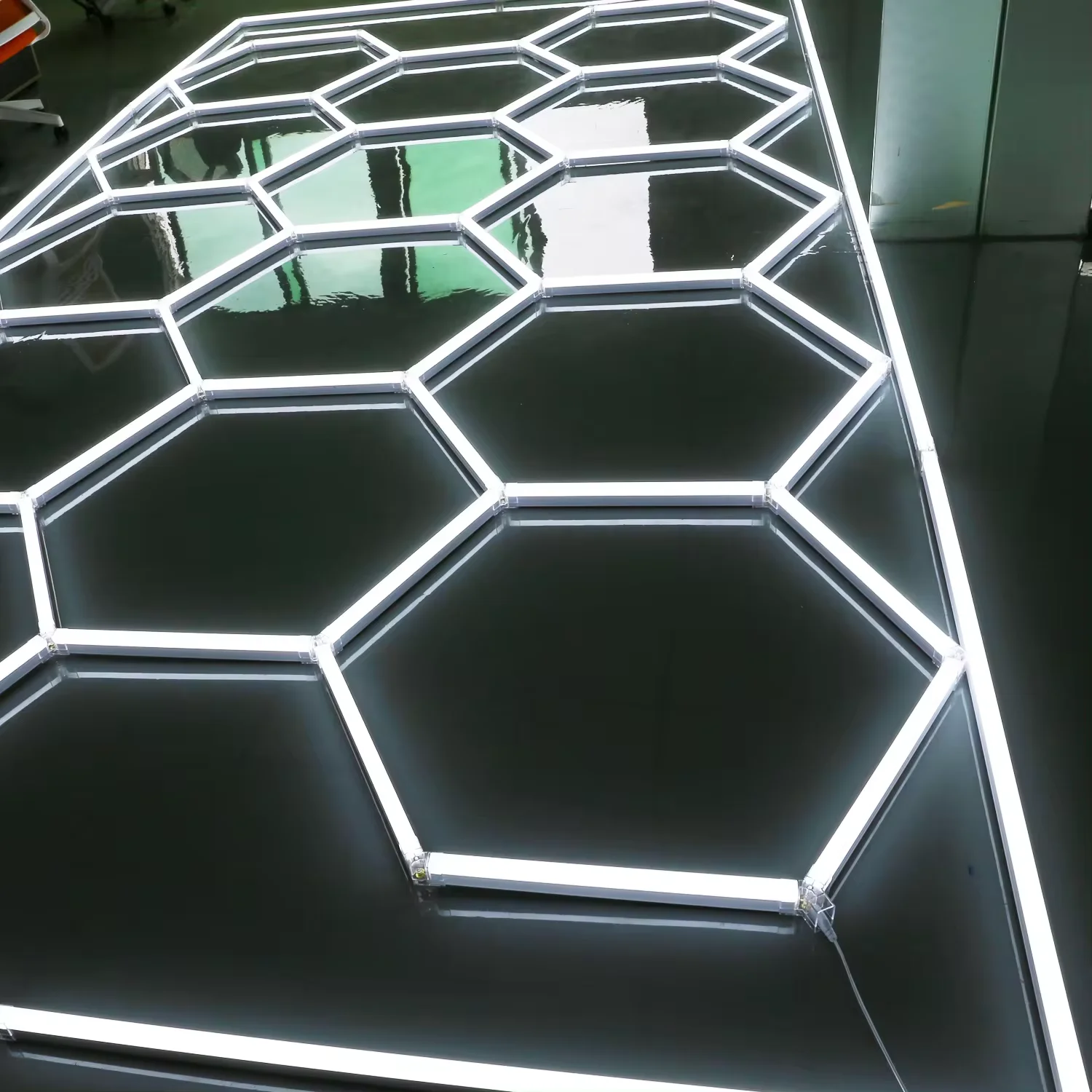 LED Waben Decken- & Wandbeleuchtung – Modulares Sechseck-System, 6400 K, Für Werkstatt, Salon, Garage
