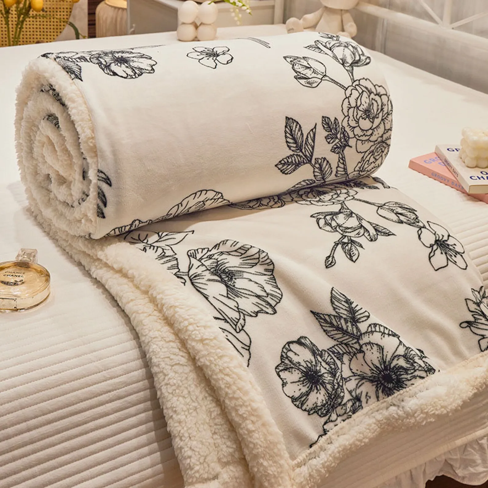 Double Layer Sherpa Flannel Custom Logo Design Throw Blanket Heavy Pile Extra Thick Soft Warm