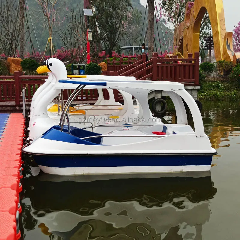 Outdoor Water Play Equipment Park 4 Persons Water Bike Paddle Electric