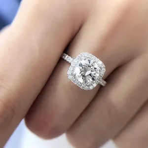 Factory Price Manufacturer Supplier Silver Plated Stainless Steel Moissanite Wedding Rings for Women