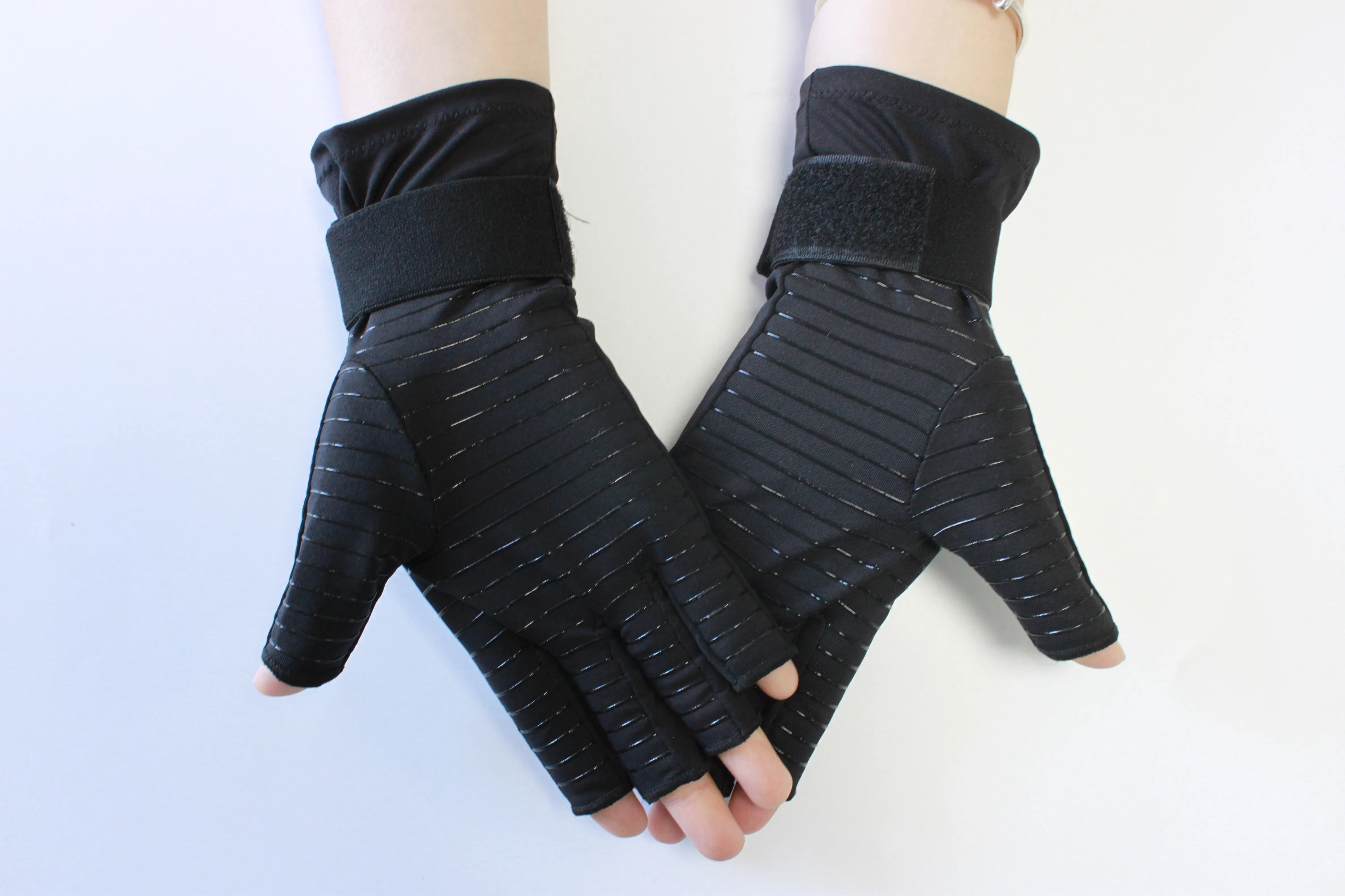 fingerless gloves for working on computer