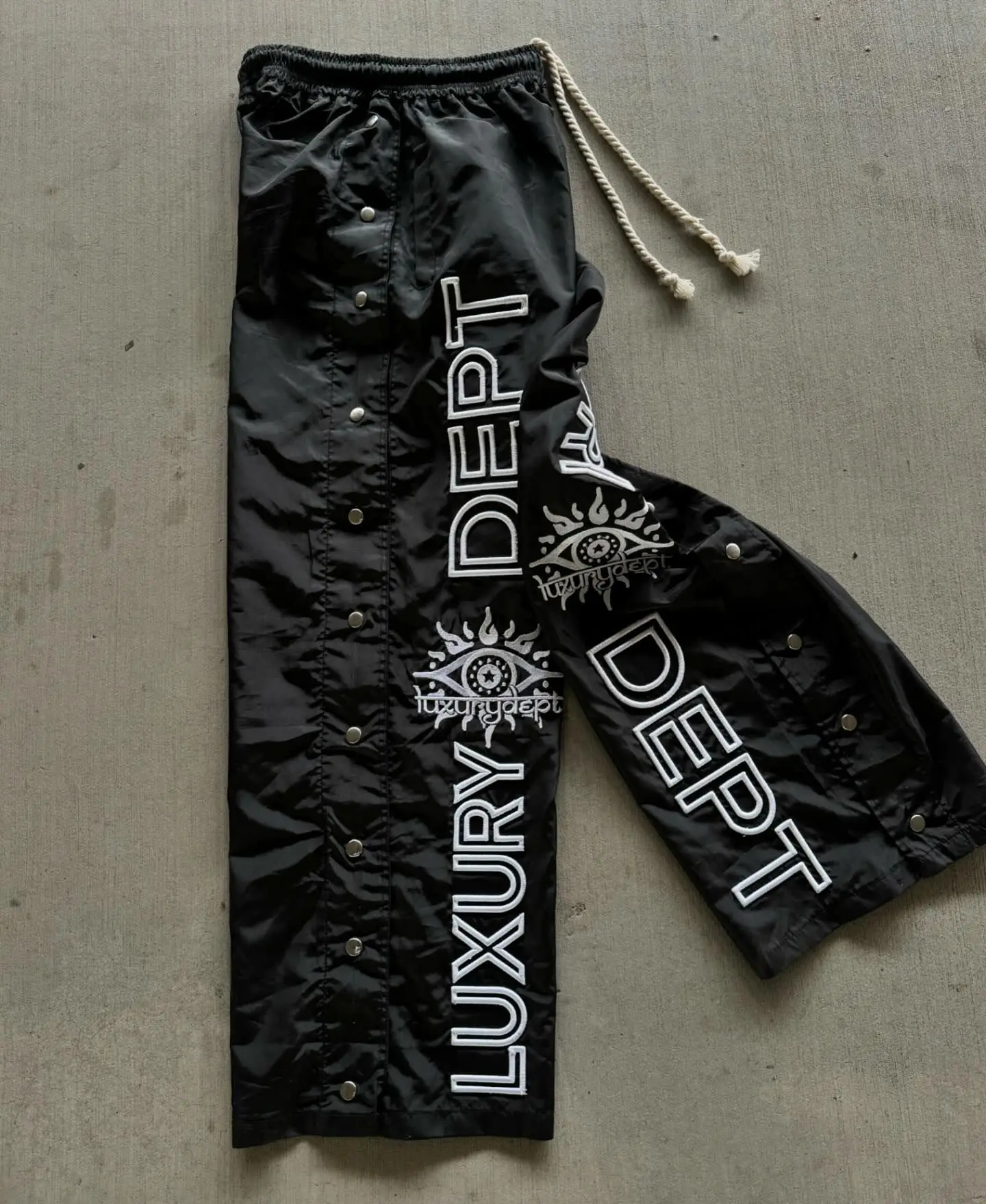 Salati Custom Streetwear Embroidery Long Loose Polyester Nylon Wide Leg Flared Windbreaker Track Jogger Trousers Baggy Men Pants gallery 4