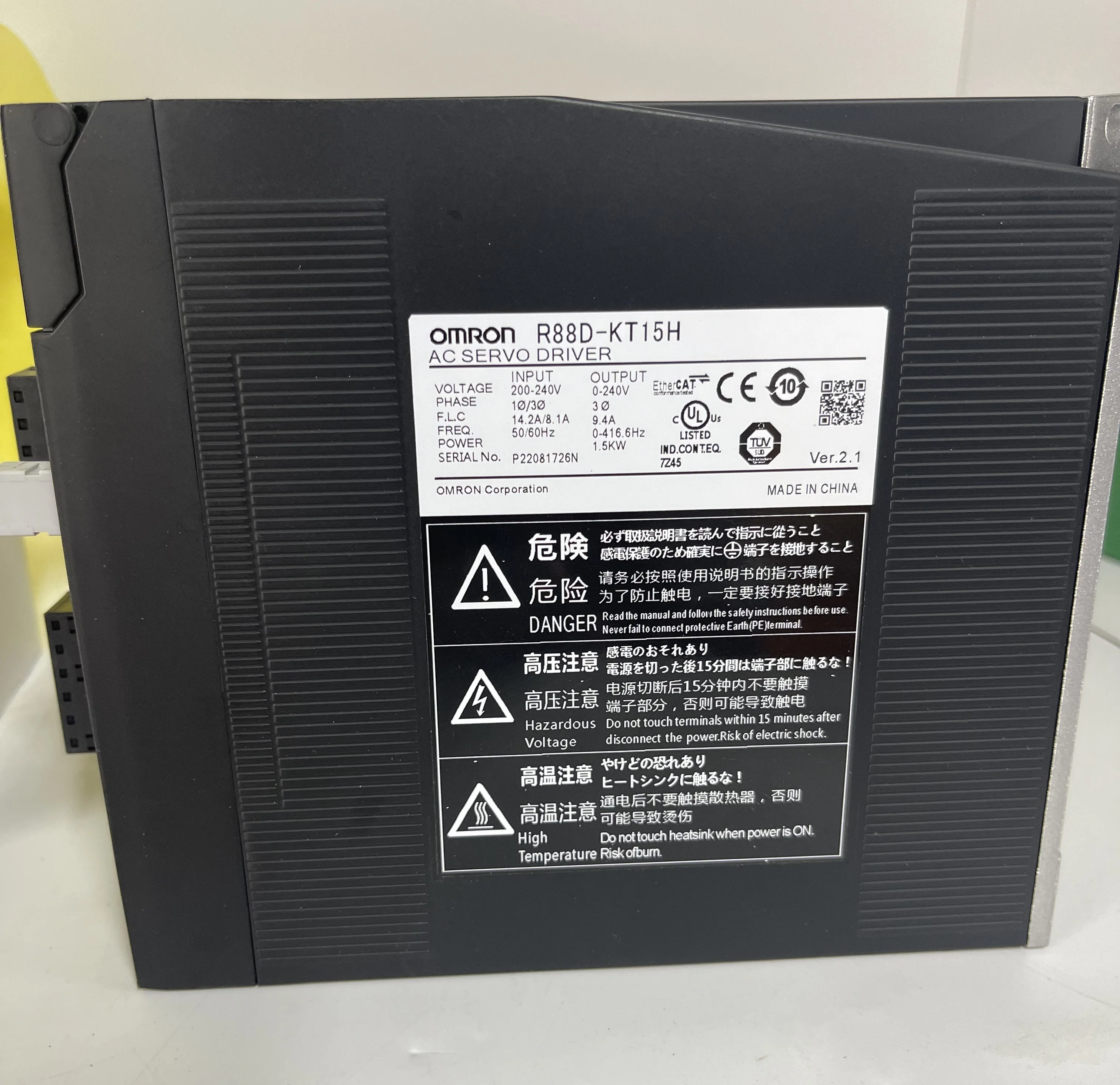 Omron AC Servo Driver R88D-KT15H Omron AC Servo Driver R88D-KT15H