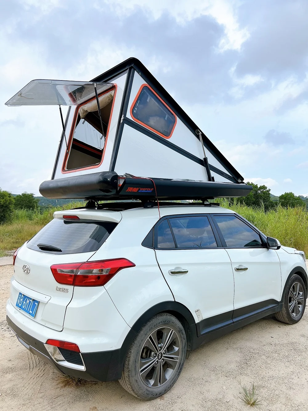Outdoor Auto Folding Glamping Sun Shelter Shower Triangle Car Roof Top Rv Trailer Cabin Sleep