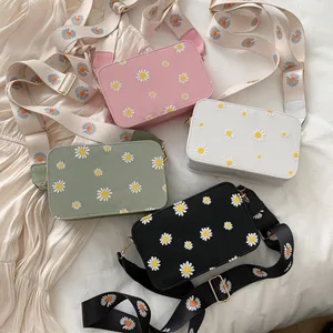 Fashion Women Bag Daisy Pattern Shoulder Bag Handbag Printed Small Square Bag Tote Classic Elegant Crossbody Shoulder Sac