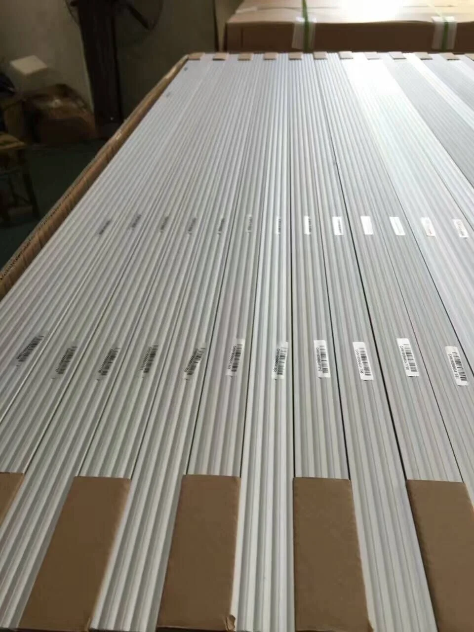 Polycrystalline photovoltaic module 320w solar panel 36v 72 cells cheap price TUV CE approved from China supplier