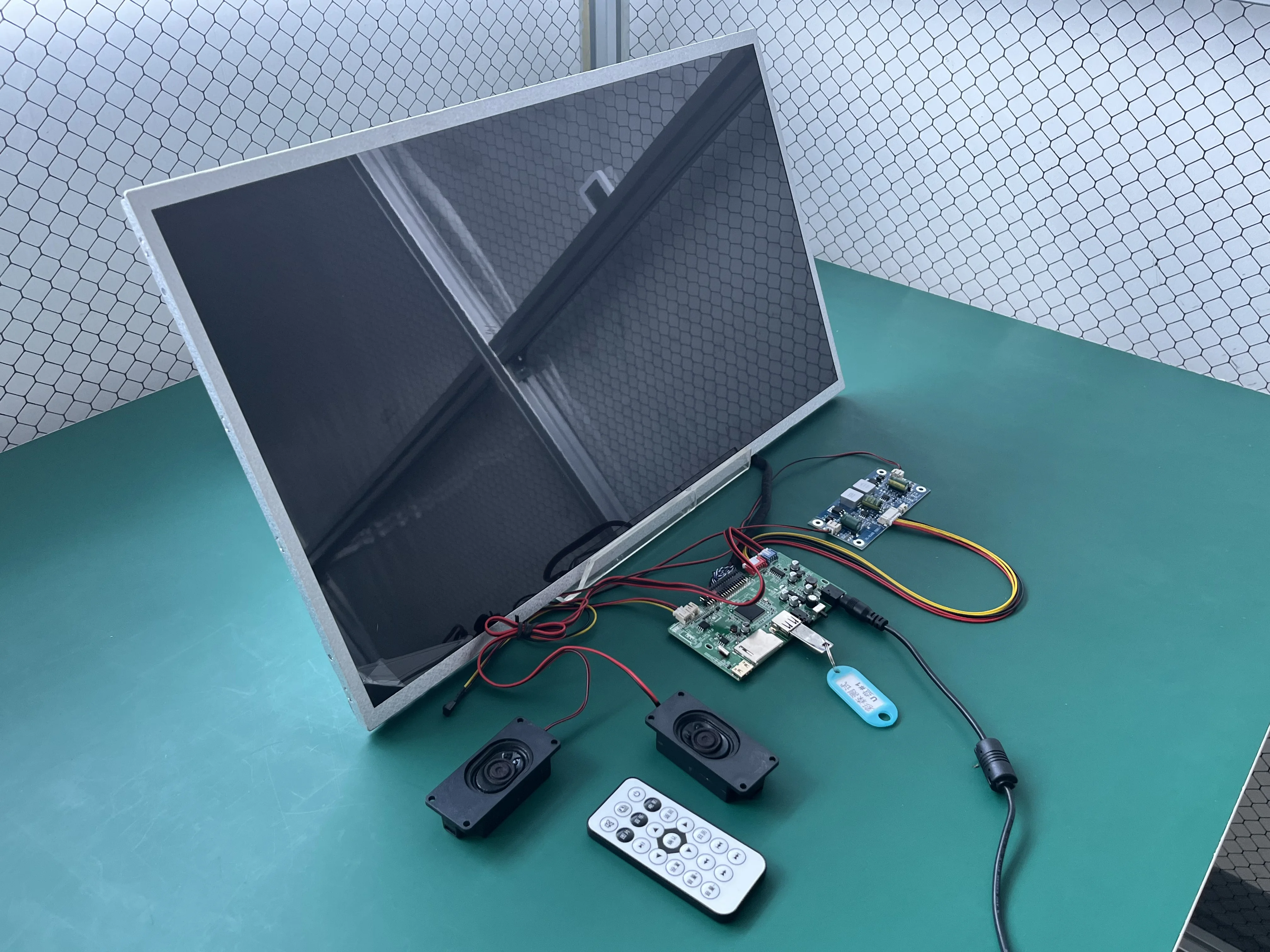 product boe 215 inch lcd display screen brightness 1500 panel module indoor use media player 1 year warranty cms model mv215fhb n30-5