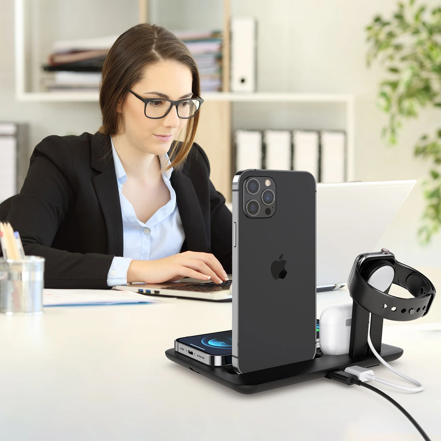 4 in 1 Wireless Charger Multi Devices 15W Fast Wireless Charging Dock Station Phone Holder Charger