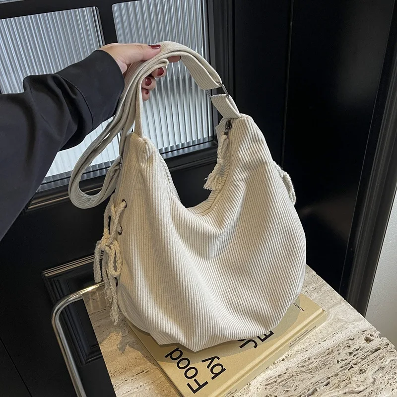 Winter New Men’s Single-Shoulder Crossbody Bag Fashion Simple Commuting Work Zipper Large Capacity Waterproof Eco-Friendly