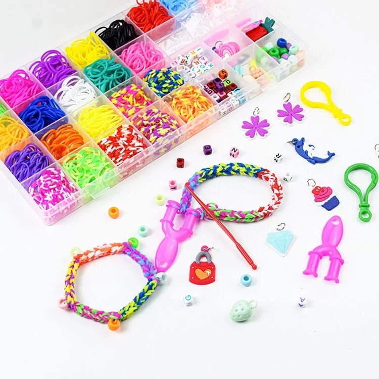 15500+ Elastici Per Braccialetti Fai Da Te - 34 Colori, 15 Ciondoli, 780 Clip E 6 Uncini - Set Completo Per Creare Gioielli, Regalo Per Bambini E Ragazze