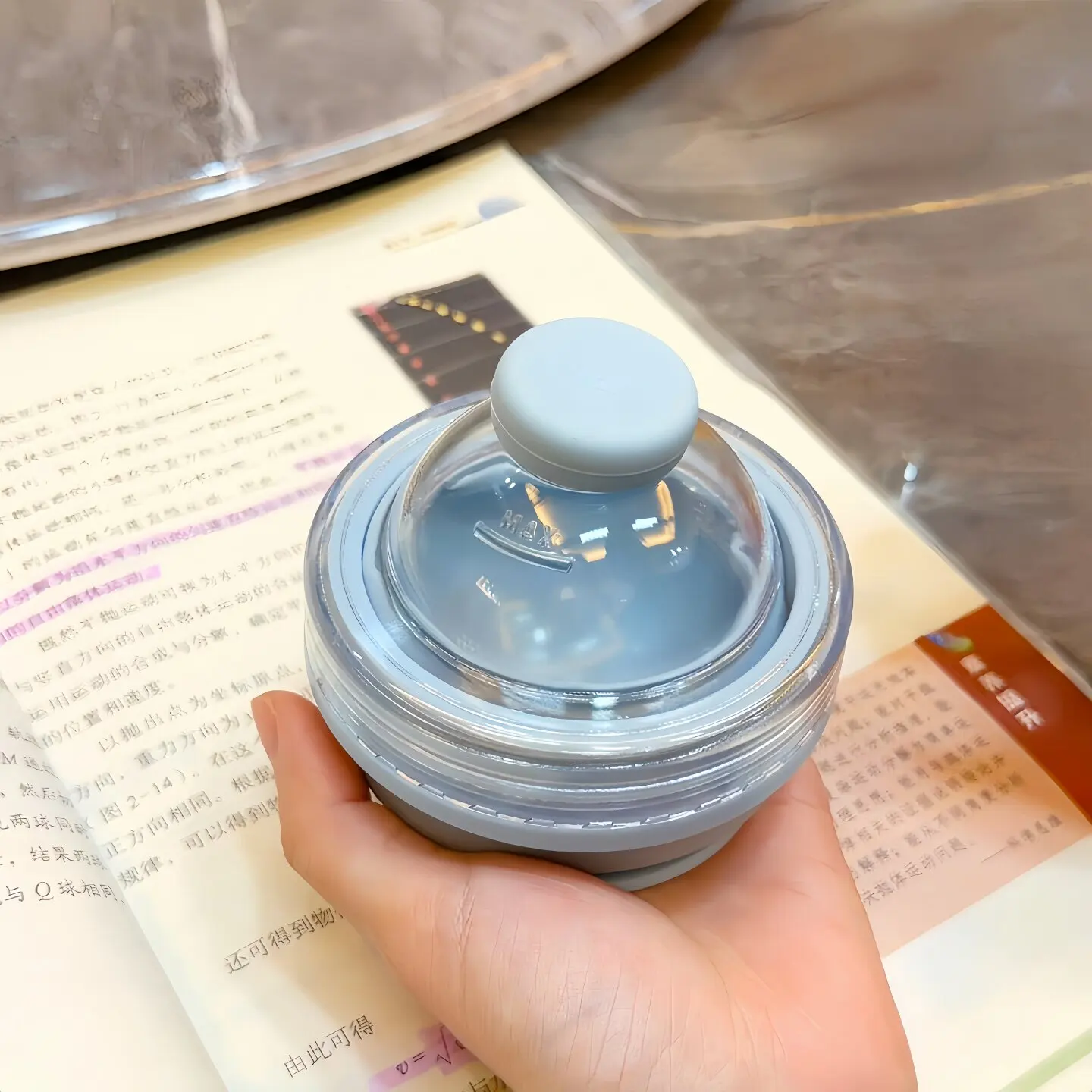 Silicone Ice Ball Maker with Straw & Lid, Foldable Tumbler