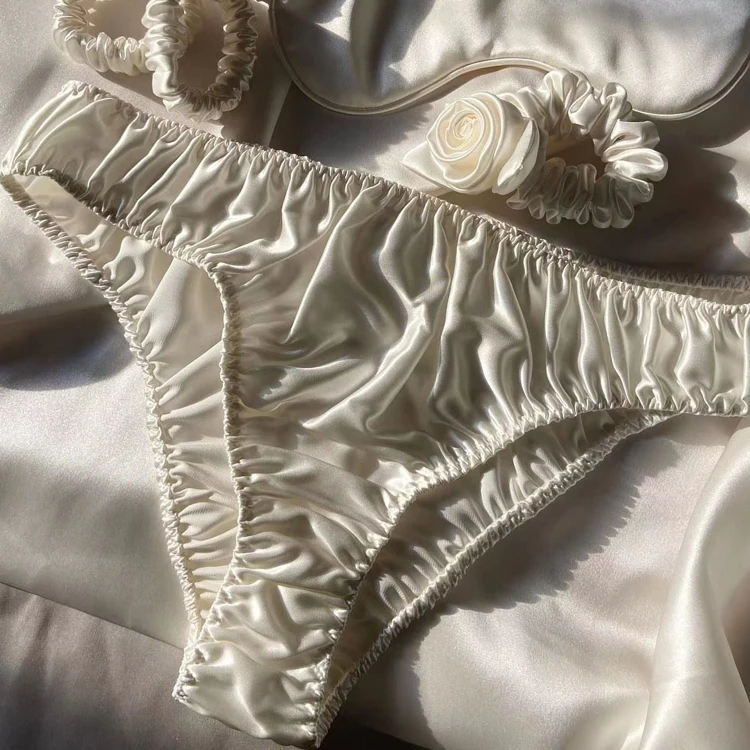 Luxury Silk Underwear Seamless Breathable Custom Style Sexy Silk