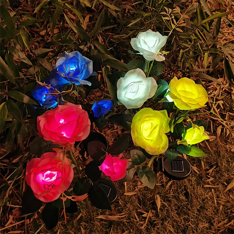 Solar Powered Rose Flower Garden Stake Light LED Solar Rose Lights Outdoor Waterproof for Garden Park Decoration
