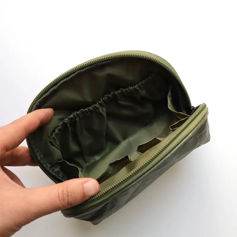 Customized Portable Tyvek Paper Eco Cosmetic Makeup Organizer Bag Waterproof and Washable with Fashion Style Zipper Closure