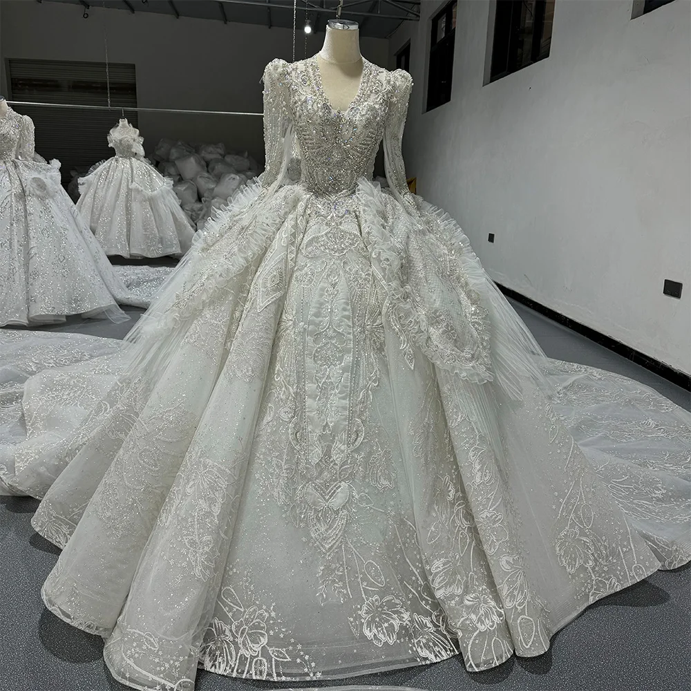 Wholesale vintage empire civil wedding White dress with long train,1 Piece