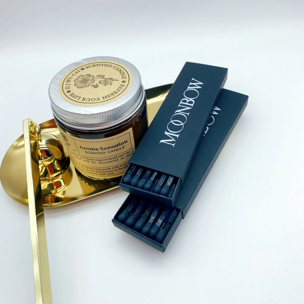 Персонализированные креативные спички могут быть настроены напечатанные логотипы шаблоны безопасности коробки соответствует всем черным цветам