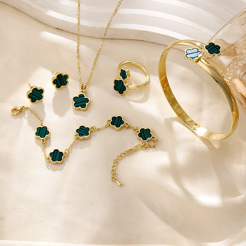 5 Piece Gold Plated Clover Jewelry Set for Women - Elegant