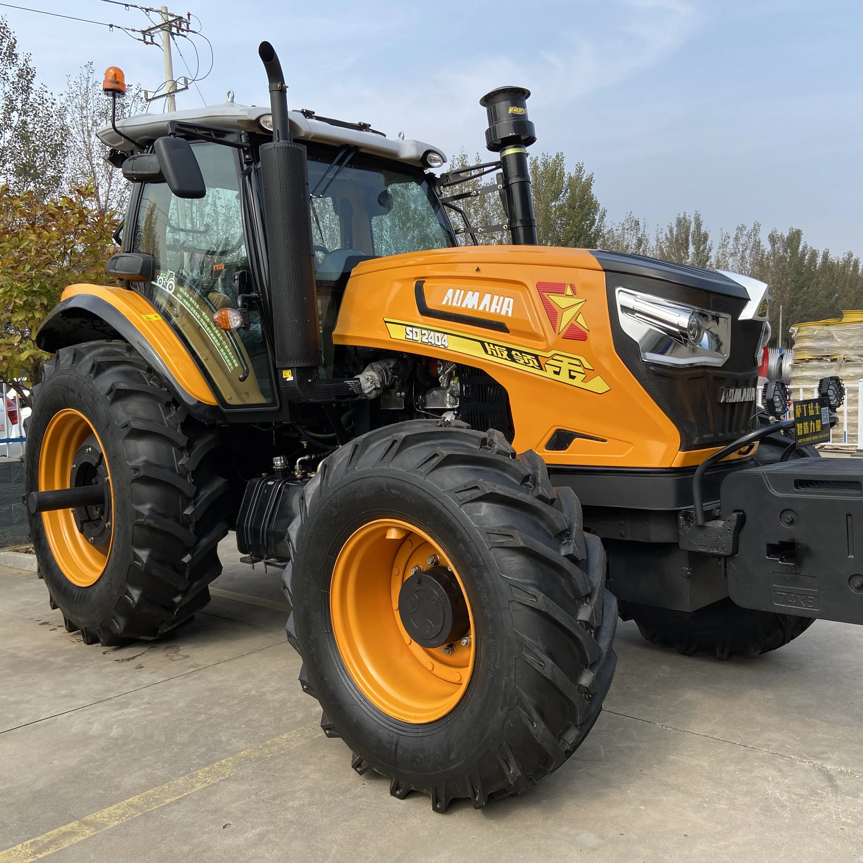 Cheap 220hp 4 Farming Tractors For Sale Germany Max Diesel Power Engine