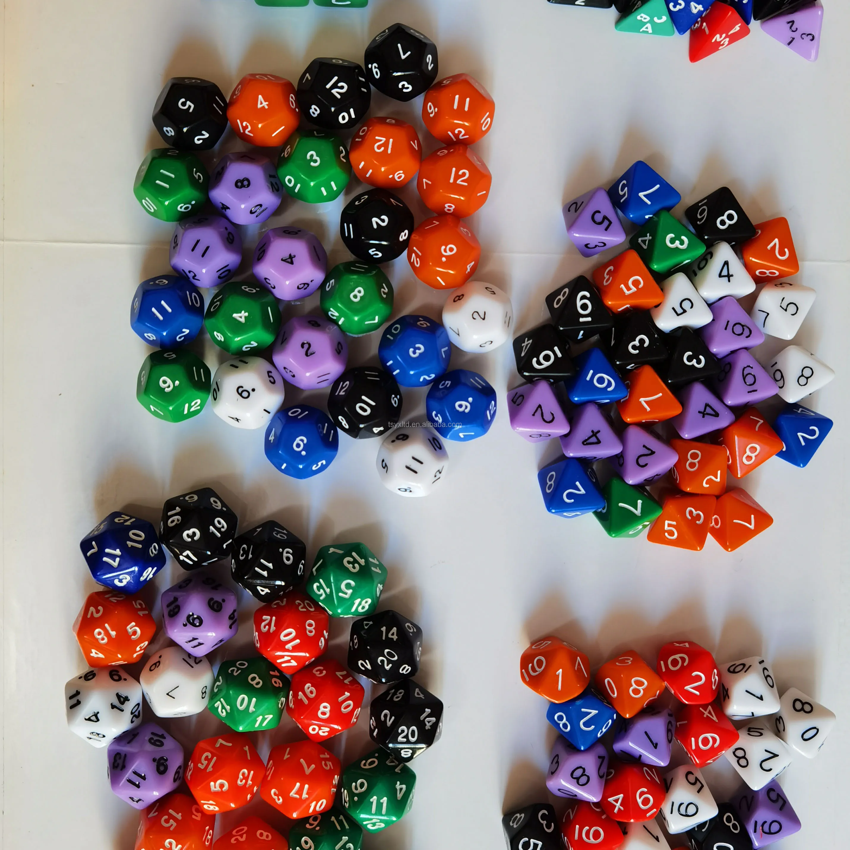Acrylic Resin Engraved Logo Swirly Liquid Custom D6 Dice D4 D6 D8 D10 D12 D20 Rpg Polyhedral