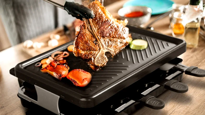 CUSIMAX 1500W Raclette Table Grill - Electric Indoor BBQ With 2-in-1 Reversible Plate, 8 Trays & Wooden Base For Korean BBQ & Parties