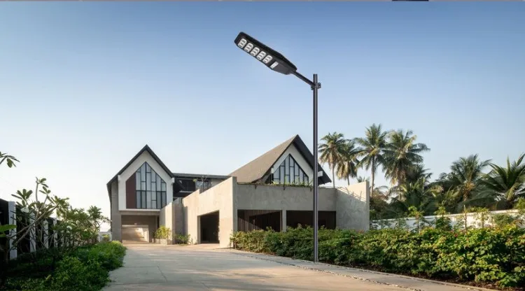 Sensor Remote Control Solar LED Street Light Polycrystalline Silicon Solar Panel 100W 200W 300W ABS 6000K
