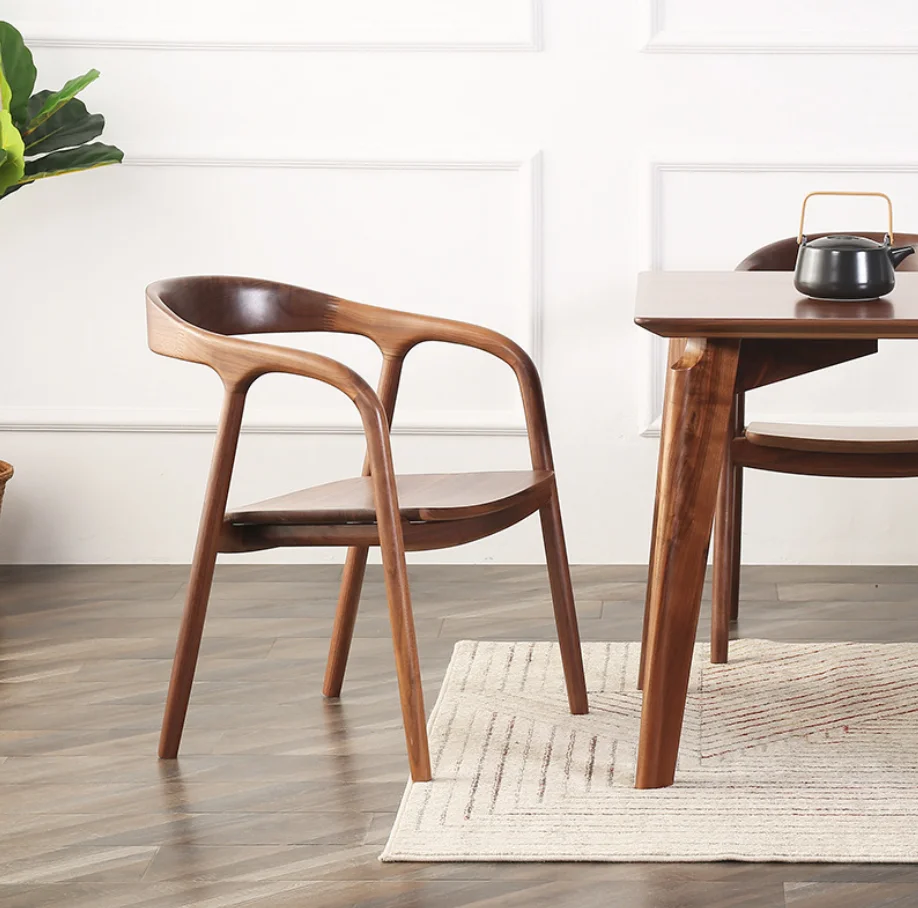 Деревянное обеденное