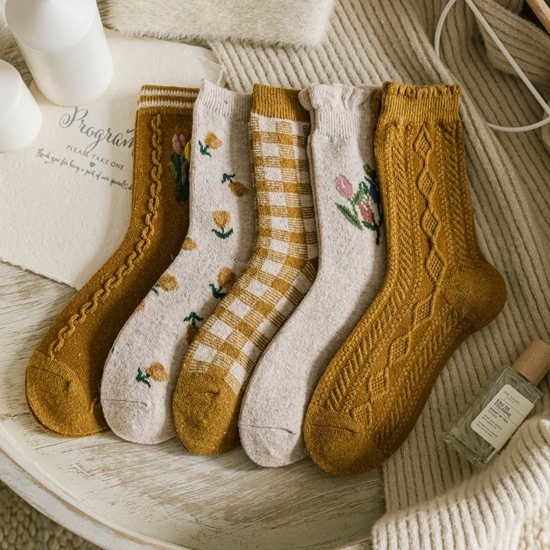 Зимние новые модные трендовые Элегантные женские носки с цветочной вышивкой и оборками хлопковые Необычные толстые теплые зимние носки
