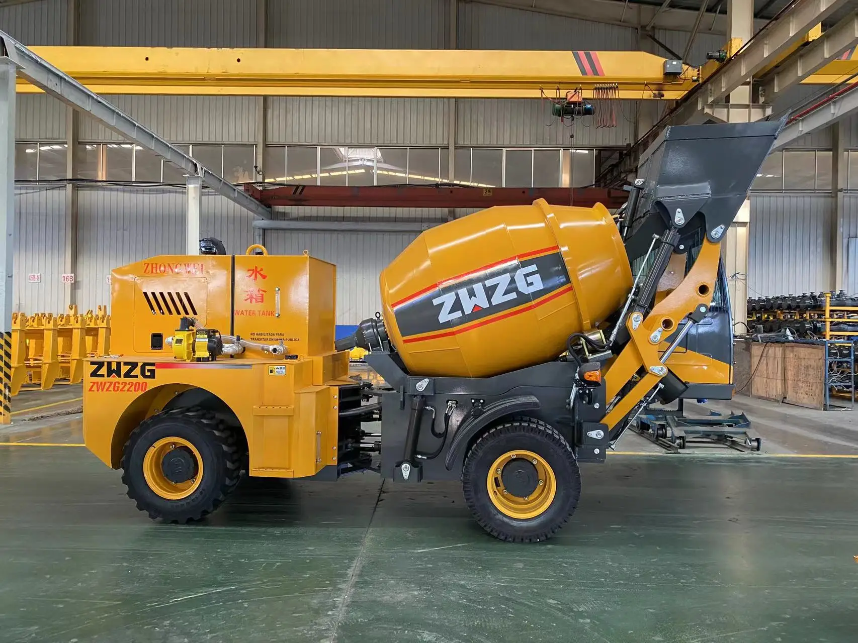 Factory Low Price Concrete Mixers Self Propelled Concrete Mixer Self