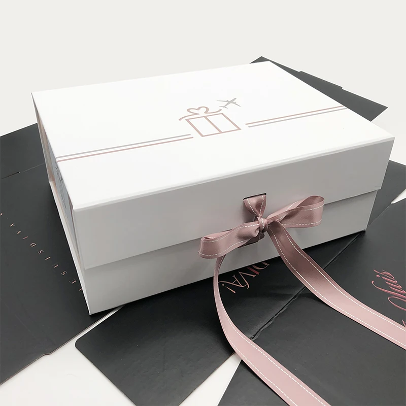 Custom Logo Printing Cardboard Keepsake Paper Packaging Box Magnetic Flap Hamper Present Gift Boxes With Ribbon Closure