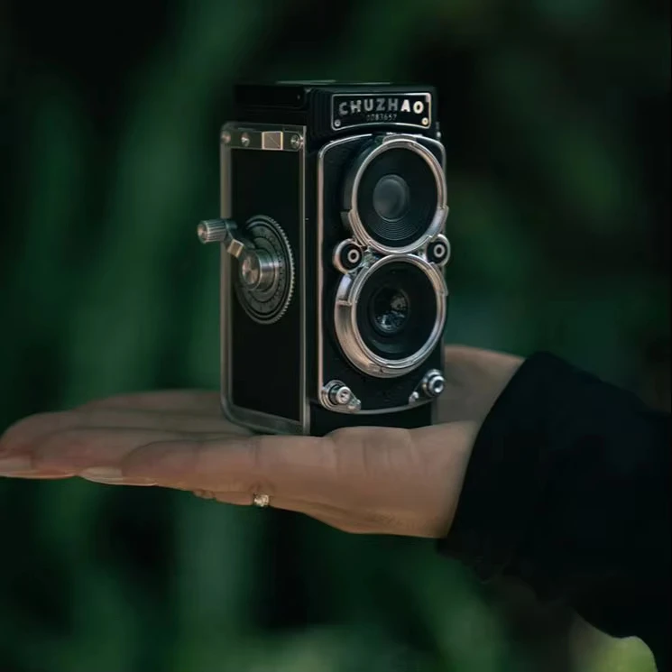 CHUZHAO M1 デュアルリフレックスデジカメ 480P対応 小型旅行カメラ