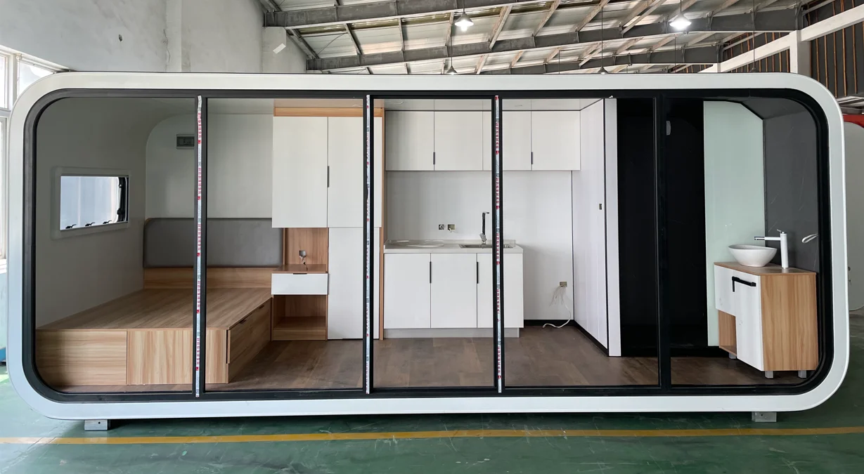 Outdoor Hotel Fully Assembled Cabin House - Mobile Living Pod
