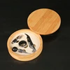 Juego de 4 piezas de acero inoxidable con caja de madera redonda.