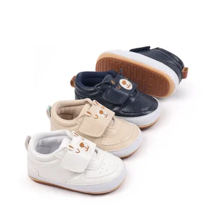 New Arrival High Quality Embroidered Bear Design Hook&loop Prewalker Baby Boys Shoes