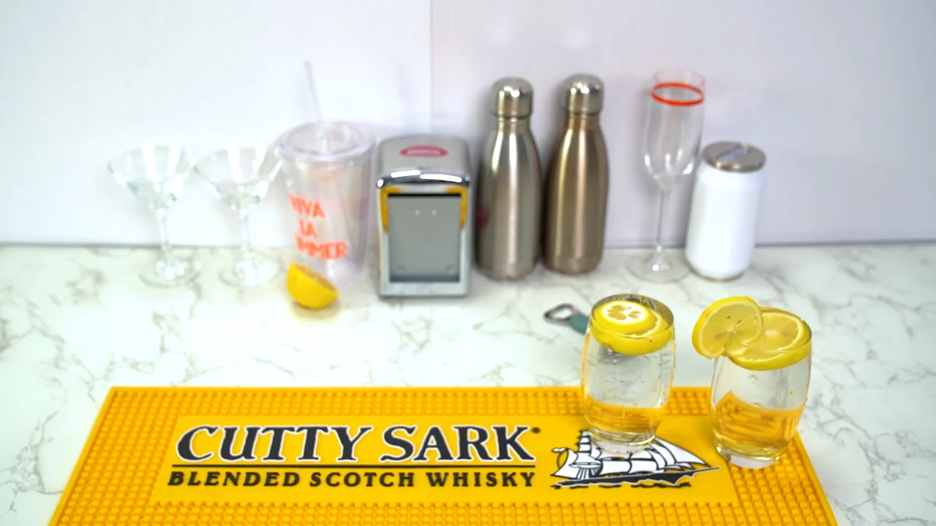 Oem Soft Pvc Safe Rubber Bar Mat Anti Slip Waterproof Bar Mats For