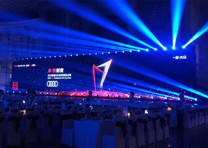 500*500mm Portable P2.9 P3.9 Full Color Indoor LED Display with 800nits Brightness and 160° View Angle