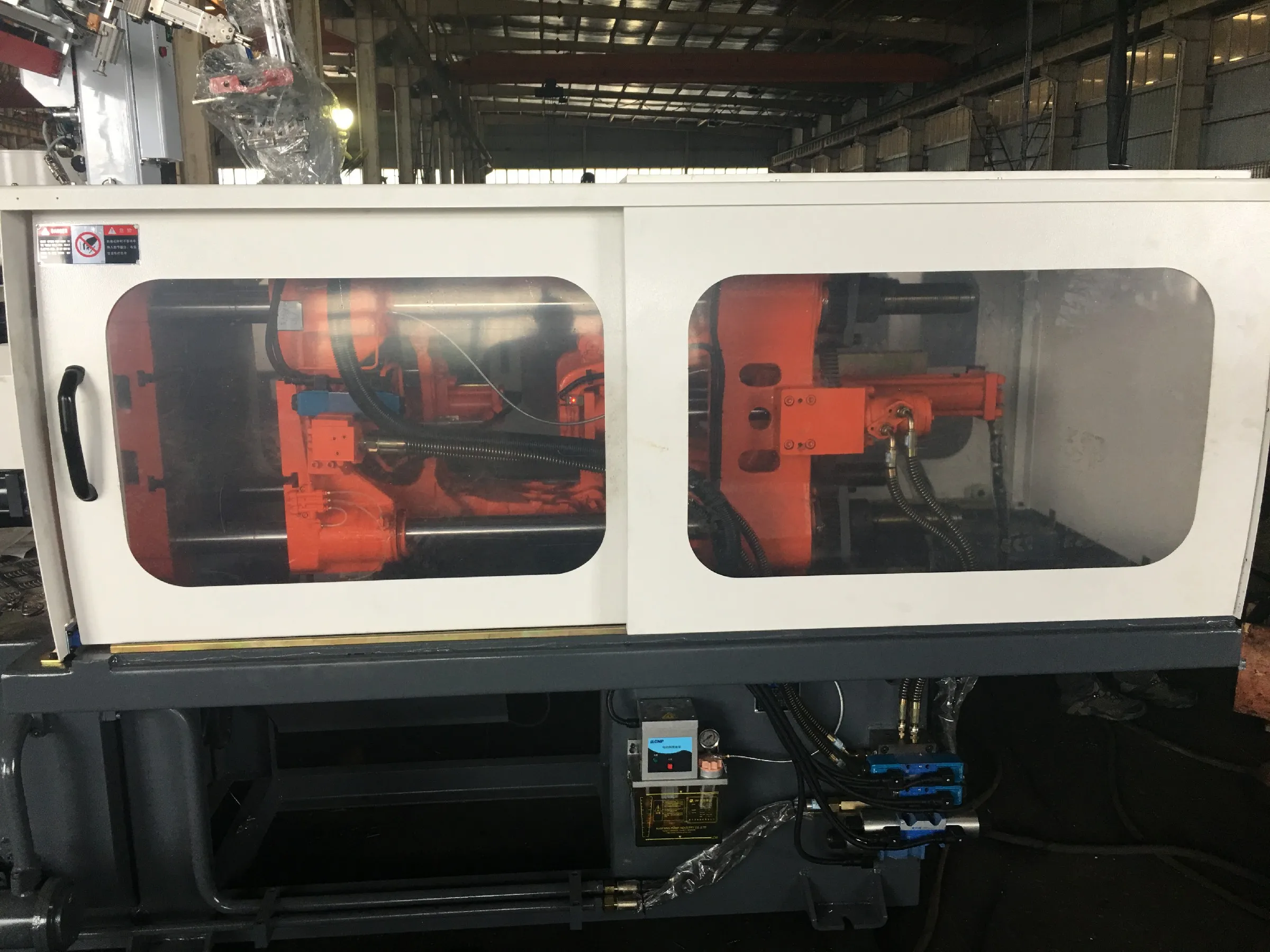 Пластиковая машина для литья под давлением для закрытия бутылок HDPE 110T