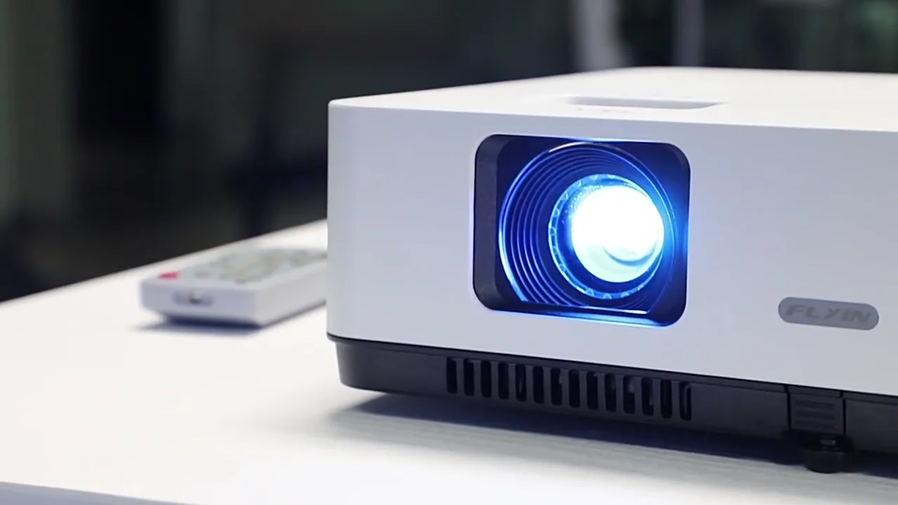 Putrims K12 - High Brightness LCD Projectors for Classrooms