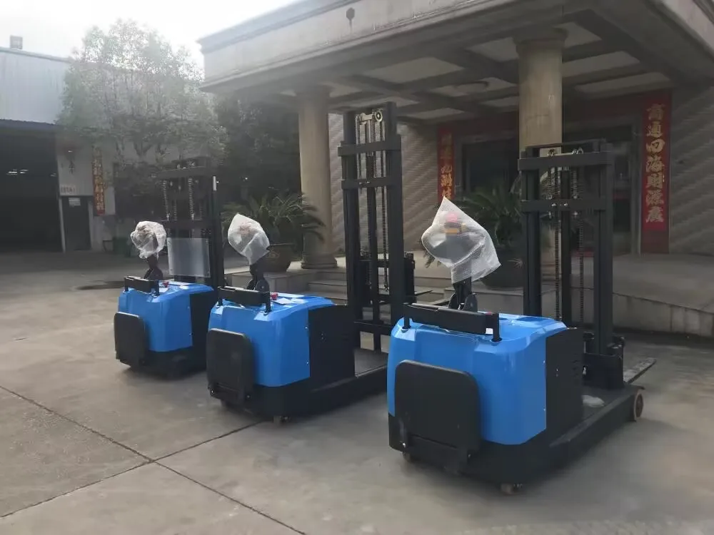 2025 Cheap Stacker 1t 2t 3t Electric Pallet Lift Stacker Forklift Counter Balance Legless Stacker for Sale