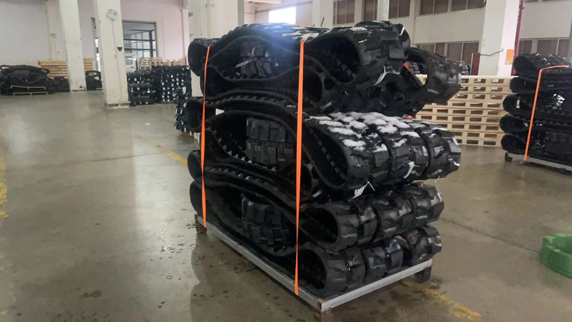 Harvest Machine Triangle Crawler Track System Replace Tyre Rubber Track Wheel for Claas Case Ih Farm Tractor Agri Crawler Tracks