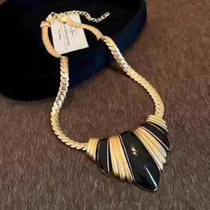 Hot Retro Black Gold Inverted Triangle Copper Alloy Snake Bone Chain Temperament Women with Cuban Chain Gold Pendant Necklace