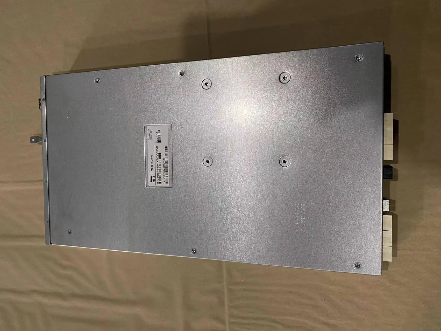 HPE 809805-001 3PAR stoрезерv 8200 контроллер K2Q35-63001