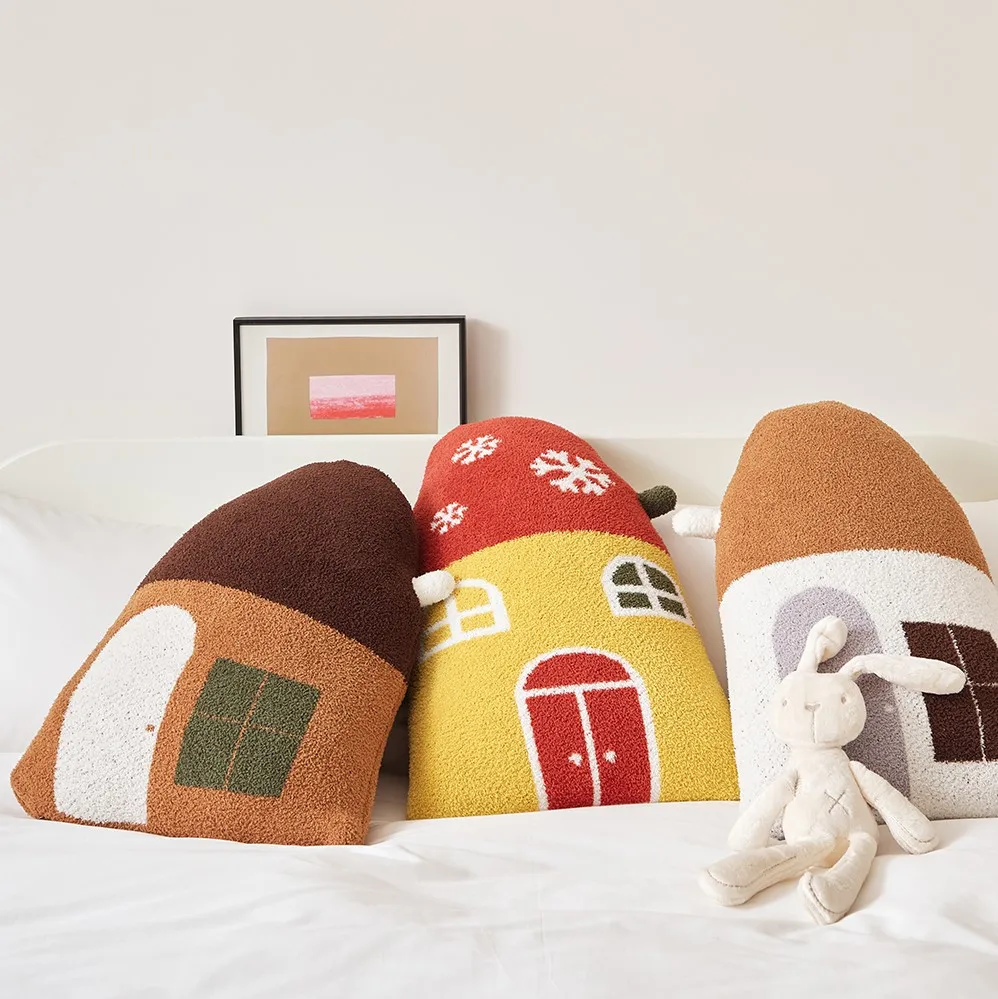 Zhenfang Luxury Cartoon Throw Pillow