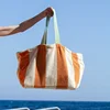Rayures orange et blanches