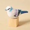 Bloque de madera de tiza gris-azul tallado en madera