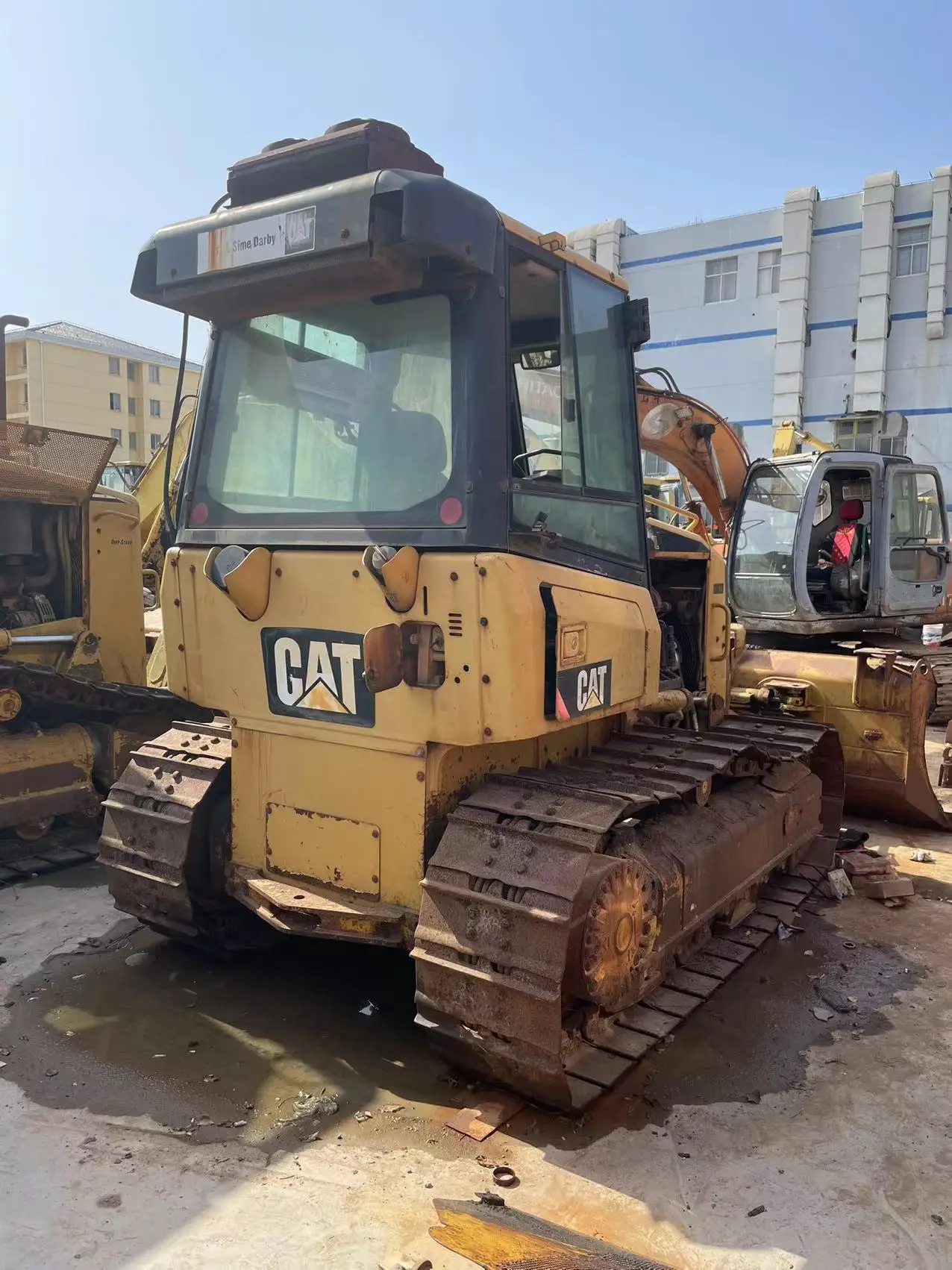 Б/у гусеничный бульдозер cat D5G D5K D5H D6D D6R для продажи