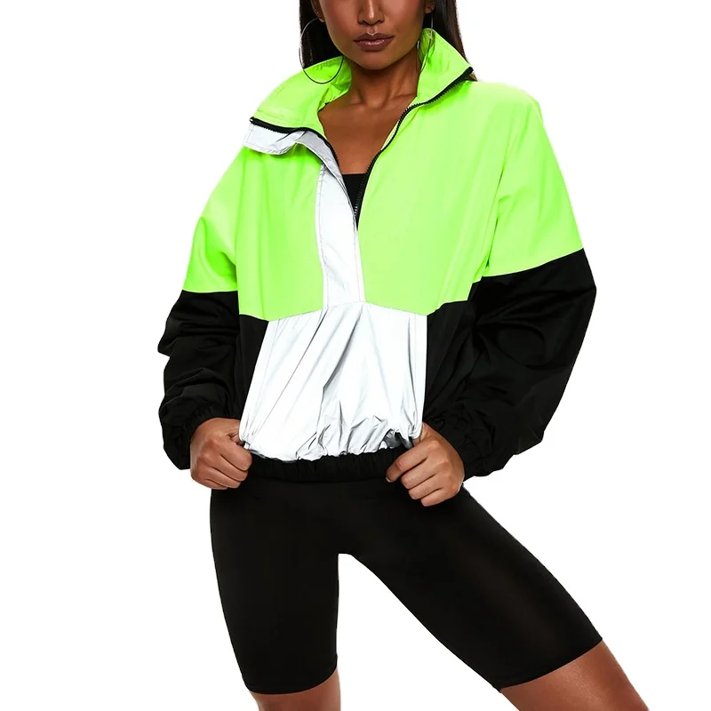 Неоновая куртка. Lime бомбер зеленый. Куртка Nike женская светоотражающая. Спортивная куртка Lime. Ветровка женская светоотражающая Kappa.