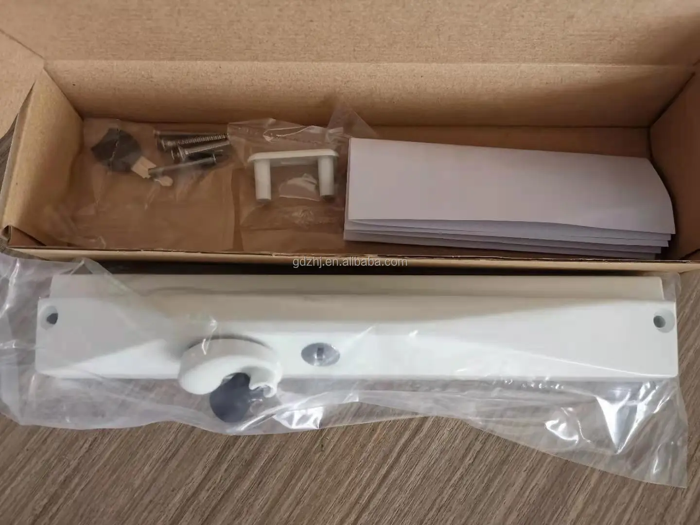 Zhenjian  Manual Window Pusher Hand Window Opener 304 Stainless Steel Lockable Chain Winder for Awning Window