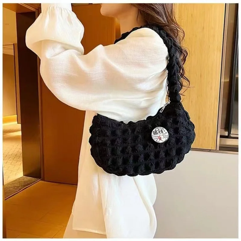 Trendy Women's Solid Color Cross-Border Handbag Trendy Cloud Bag Fashion Versatile Shoulder Pleated Bubble Polyester for Autumn