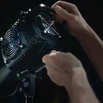 ZHIYUN MOLUS B100 COB Professional Film Television Lamp Studio Lighting Large-scale with Portable Case Photographic Lighting product image