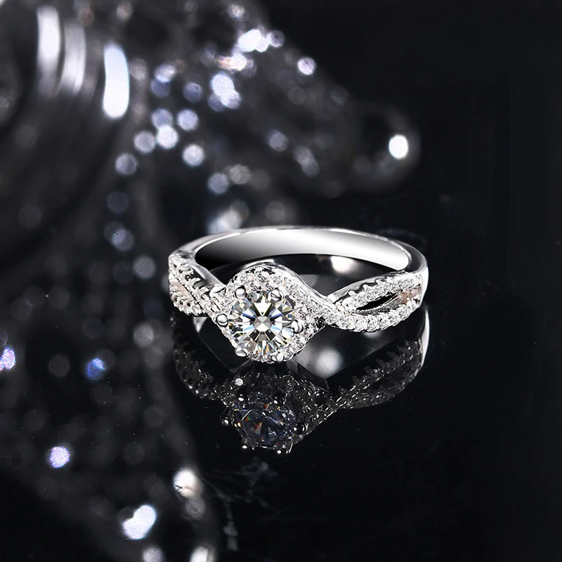 2021托管珠宝新款热闪光钻石圆形公主戒指水晶时尚女性订婚结婚钻戒